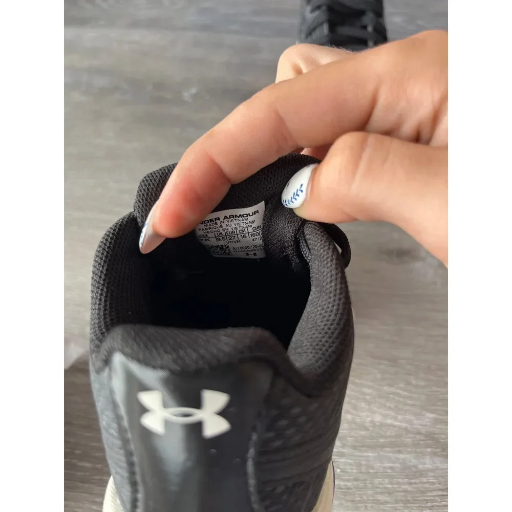 Under Armour Glyde Sola Cleats Kids (Size 10)